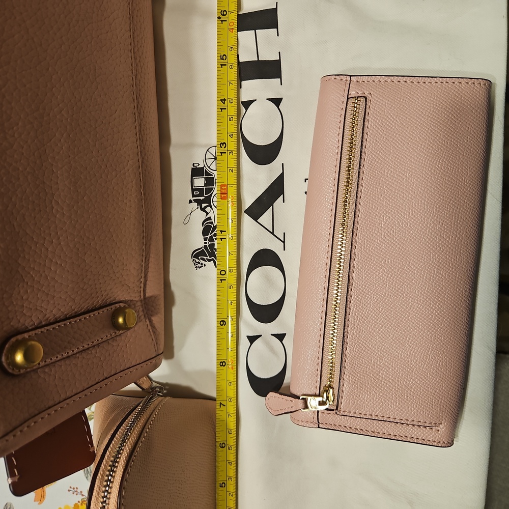 Coach Tea Rose Rogue Set - Picture 14 of 16